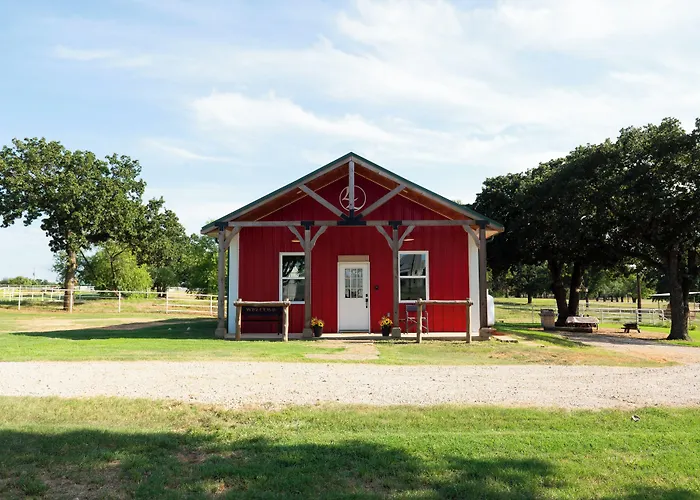 Dog-Friendly Texas Ranch W/ Patio, Horses On-Site